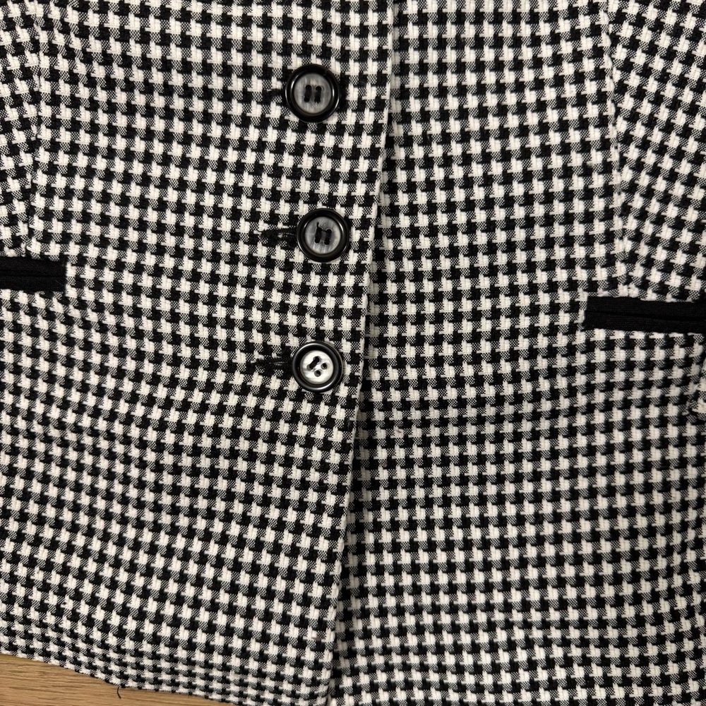 Vintage Sweet Suit Black White Houndstooth Skirt Suit Set Size 8 - Picture 13 of 14